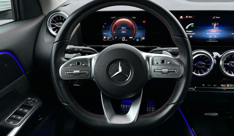 
								Mercedes-Benz Gla 250 4Matic Amg full									