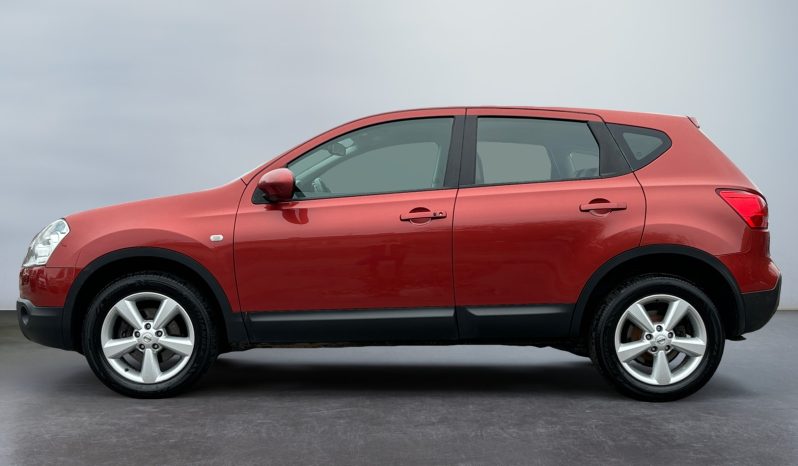 
								Nissan Qashqai AWD 2.0i AT Tekna full									