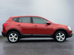 
										Nissan Qashqai AWD 2.0i AT Tekna full									