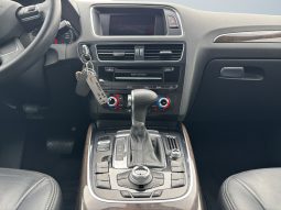 
										Audi Q5 S-line 2.0 TFSI Quattro full									