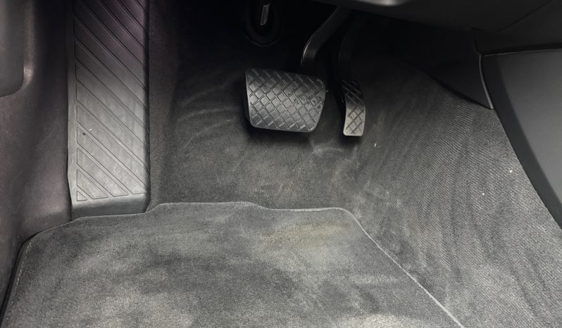 
								Audi Q5 S-line 2.0 TFSI Quattro full									