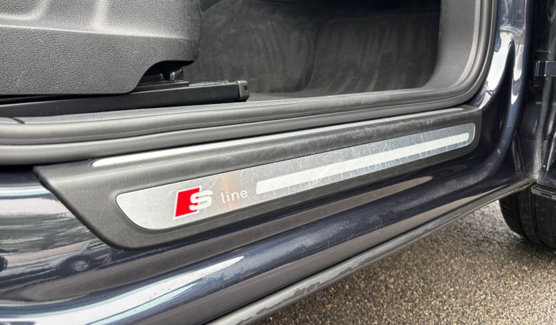 
								Audi Q5 S-line 2.0 TFSI Quattro full									