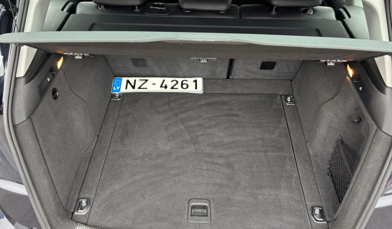 
								Audi Q5 S-line 2.0 TFSI Quattro full									