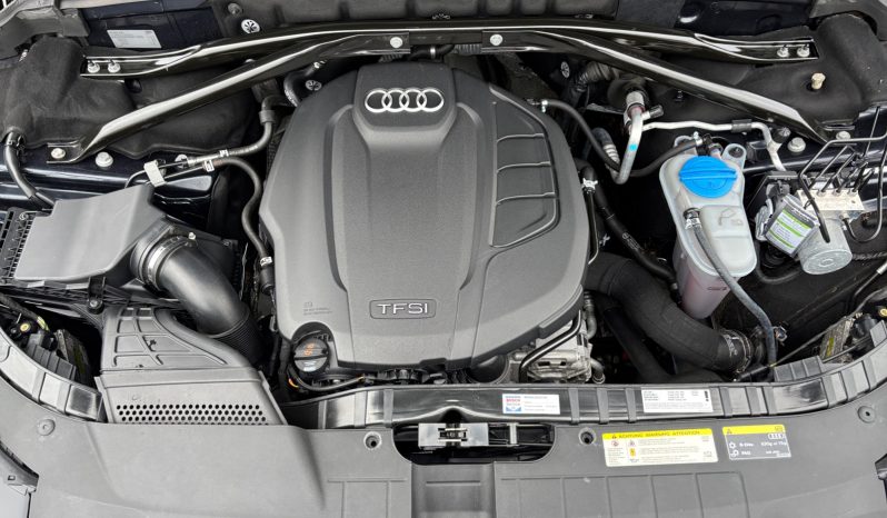 
								Audi Q5 S-line 2.0 TFSI Quattro full									