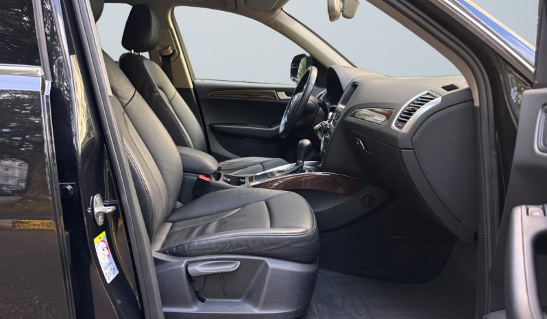 
								Audi Q5 2.0 TFSI Quattro 2011 full									