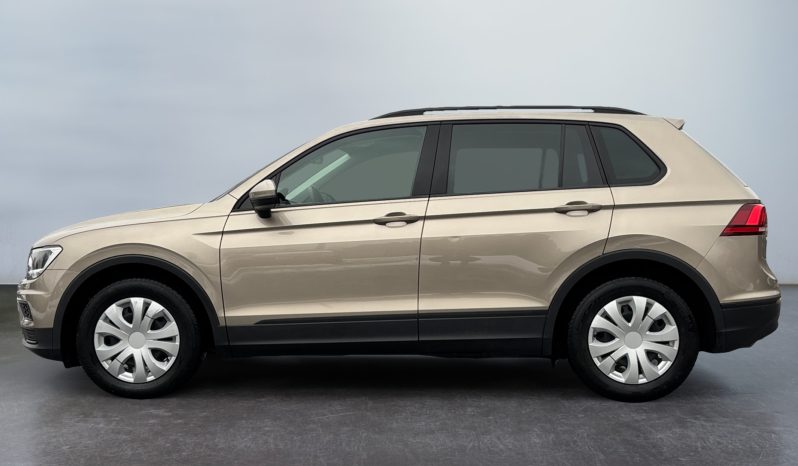 
								VW tiguan 2.0d AT full									