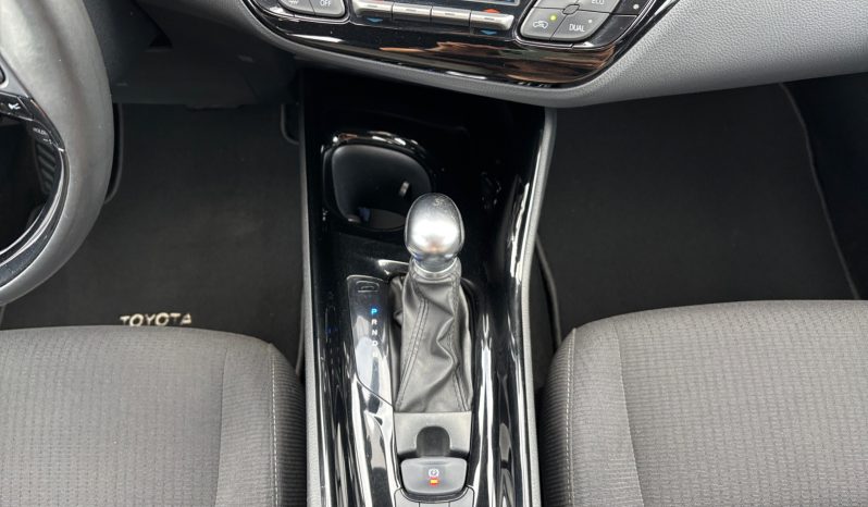 
								Toyota CH-R Hybrid 2019 full									