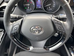 
										Toyota CH-R Hybrid 2019 full									