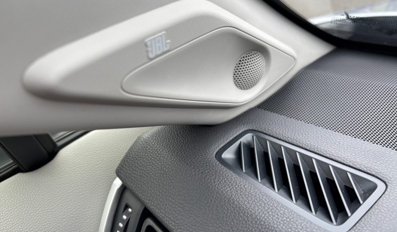 
								Toyota RAV4 Premium 2.5 Hybrid AWD full									