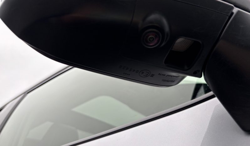 
								Toyota RAV4 Premium 2.5 Hybrid AWD full									