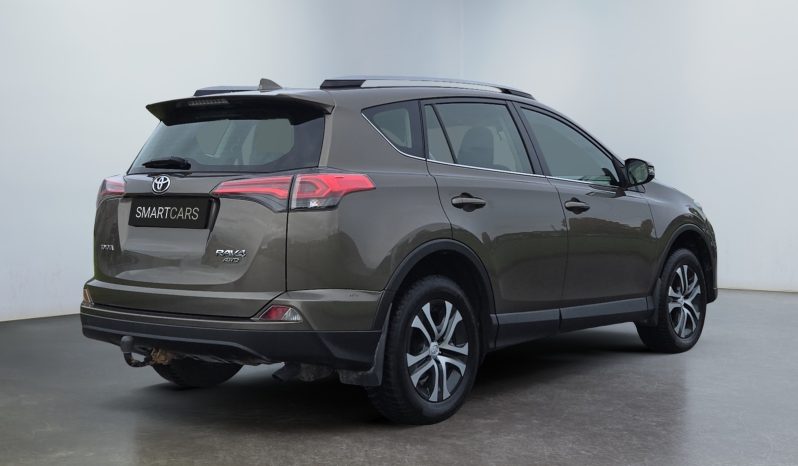 
								Toyota RAV4 2.0 MT 4×4 full									