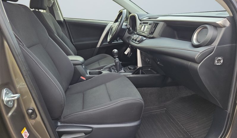 
								Toyota RAV4 2.0 MT 4×4 full									