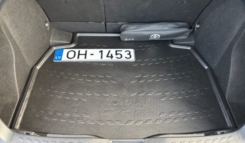 
								Toyota CHR 1.8 Hybrid  2021.11 full									