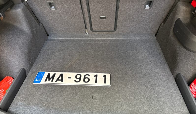 
								Skoda Karoq 1.6D AT full									