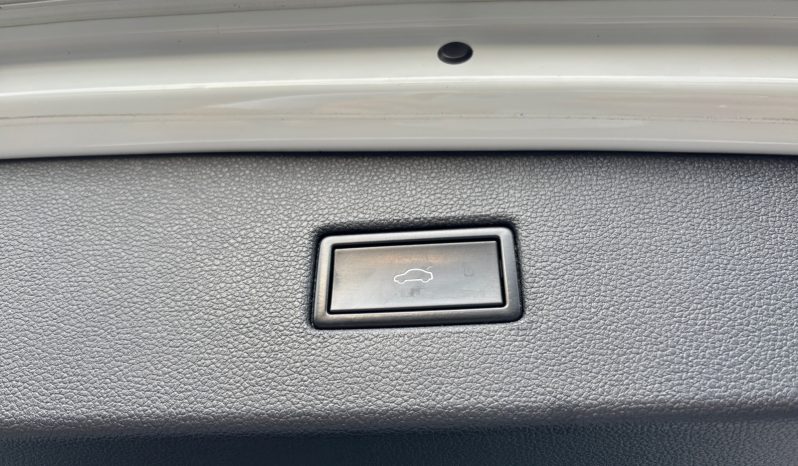 
								VW Tiguan 2.0 TDI Rline 12.2018. full									