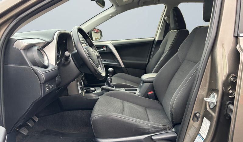 
								Toyota RAV4 2.0 MT 4×4 2016.12 full									