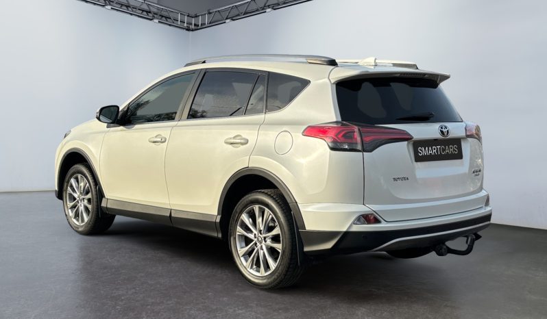 
								Toyota RAV4 Luxury 2.0 b/g AT AWD 2017 full									