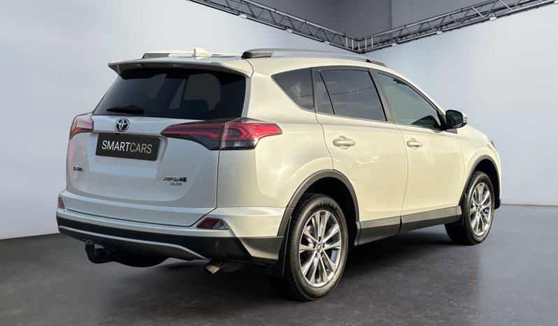 
								Toyota RAV4 Luxury 2.0 b/g AT AWD 2017 full									