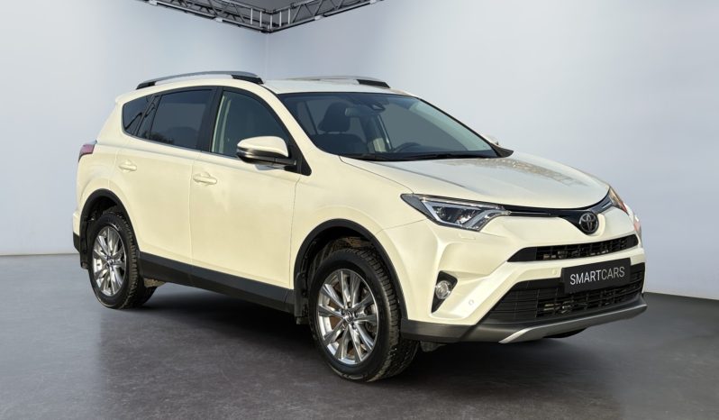 
								Toyota RAV4 Luxury 2.0 b/g AT AWD 2017 full									