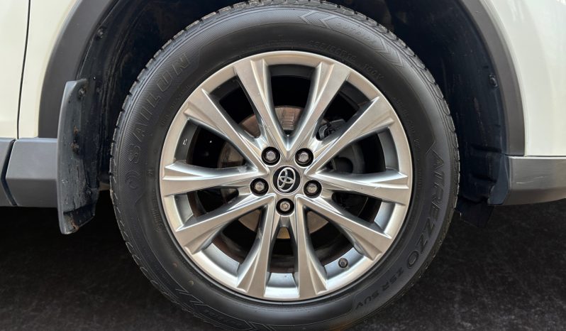 
								Toyota RAV4 Luxury 2.0 b/g AT AWD 2017 full									