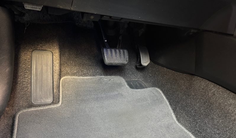 
								Toyota RAV4 Luxury 2.0 b/g AT AWD 2017 full									