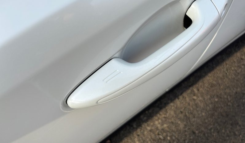 
								Toyota RAV4 Luxury 2.0 b/g AT AWD 2017 full									