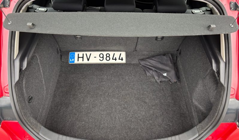 
								Mazda 3 2.0 AT hechbek 2011.g. full									