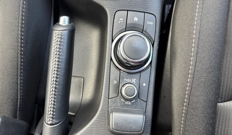 
								Mazda CX-3 2.0 AT full									