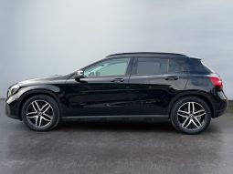 
										Mercedes-Benz GLA180 2017 full									