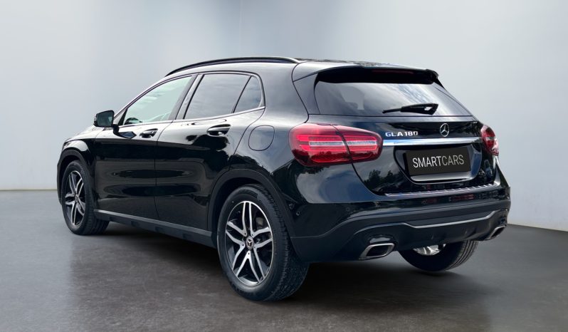 
								Mercedes-Benz GLA180 2017 full									