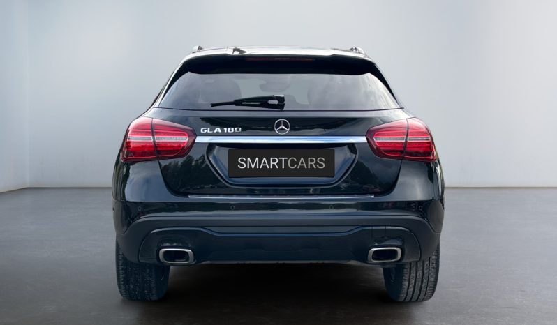 
								Mercedes-Benz GLA180 2017 full									