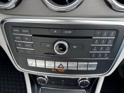 
										Mercedes-Benz GLA180 2017 full									