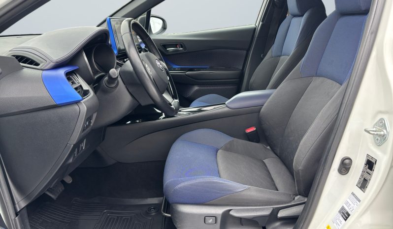 
								Toyota C-HR 1.8 Hybrid AT Style 2017 full									