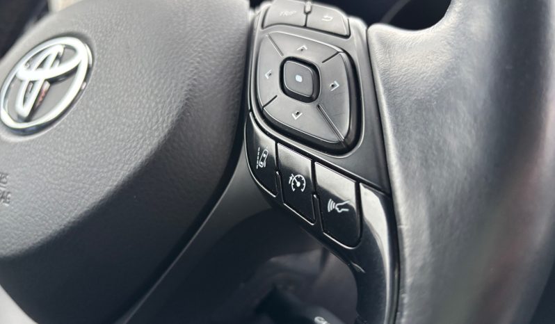 
								Toyota C-HR 1.8 Hybrid AT Style 2017 full									