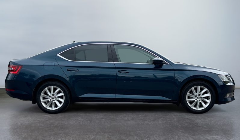 
								Skoda Superb 1.5 AT full									