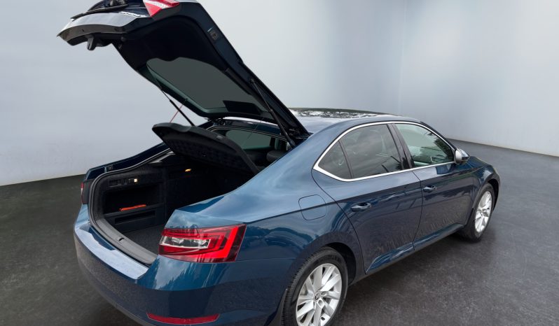 
								Skoda Superb 1.5 AT full									
