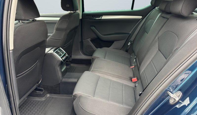 
								Skoda Superb 1.5 AT full									