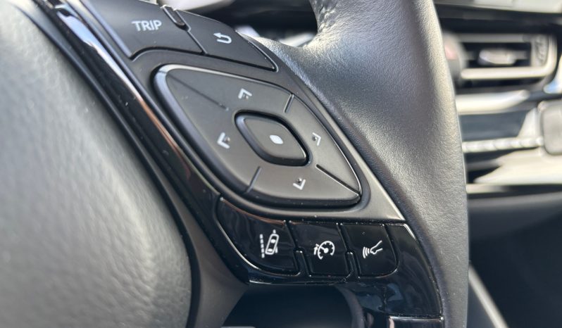 
								Toyota C-HR 1.2T MT full									