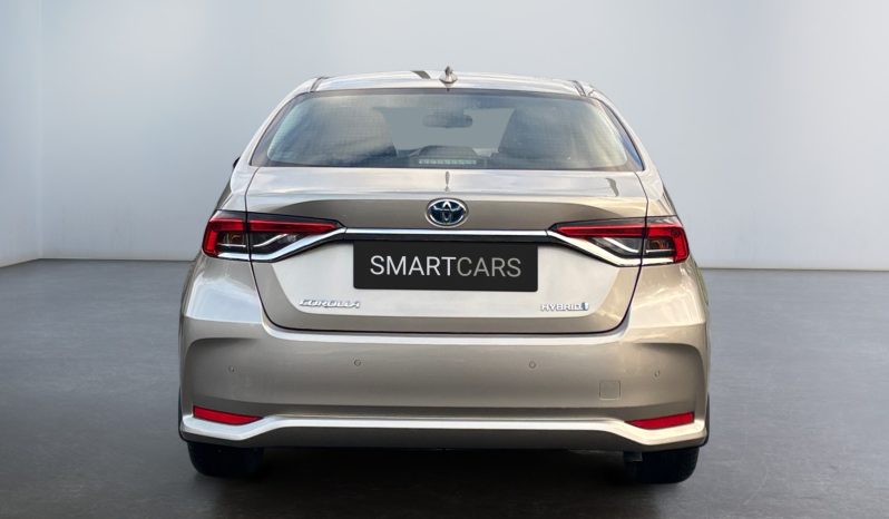 
								Toyota Corolla 1.8 hybrid AT full									