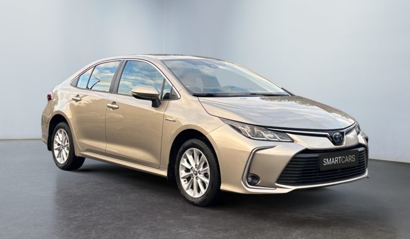 
								Toyota Corolla 1.8 hybrid AT full									