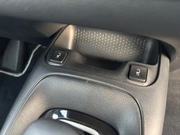 
										Toyota Corolla 1.8 hybrid AT full									