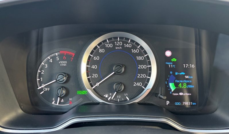 
								Toyota Corolla 1.8 hybrid AT full									