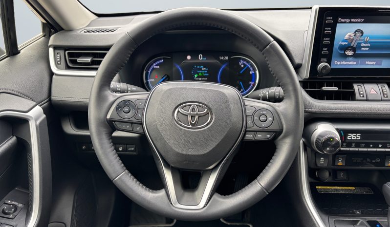 
								Rav4 Hybrid 2.5 Luxury Plus ar pusādas un Alcantara salonu 2021.g. full									