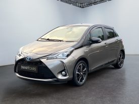 Toyota Yaris 1.5 hybrid AT.