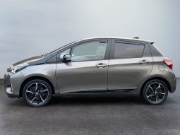 
										Toyota Yaris 1.5 hybrid AT. full									
