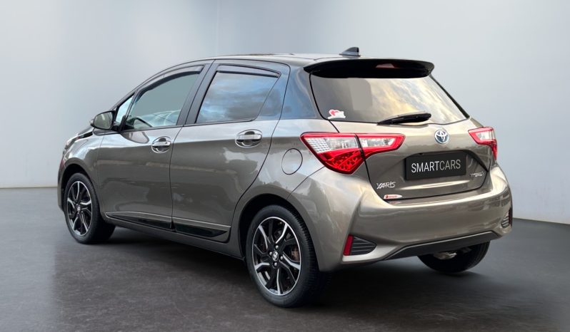 
								Toyota Yaris 1.5 hybrid AT. full									