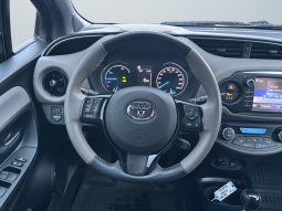 
										Toyota Yaris 1.5 hybrid AT. full									
