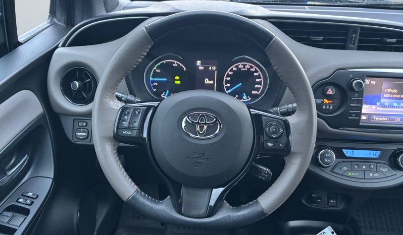 
								Toyota Yaris 1.5 hybrid AT. full									