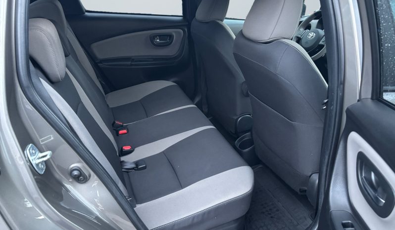 
								Toyota Yaris 1.5 hybrid AT. full									