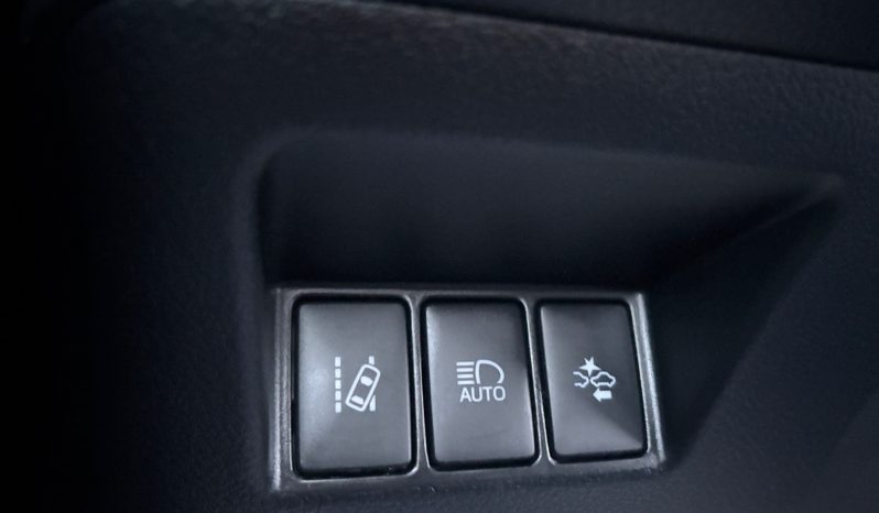
								Toyota Yaris 1.5 hybrid AT. full									